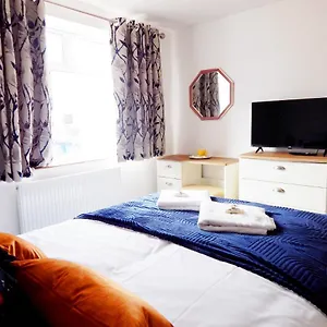 Maison d'hôtes Modern, Well Located En-Suite Rooms With Parking - Orbitat Accommodations